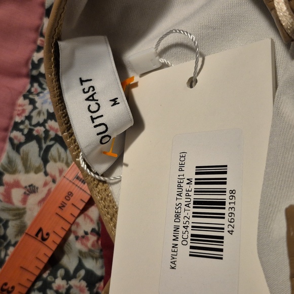 Elegant Strapless Tan Dress - Picture 6 of 8